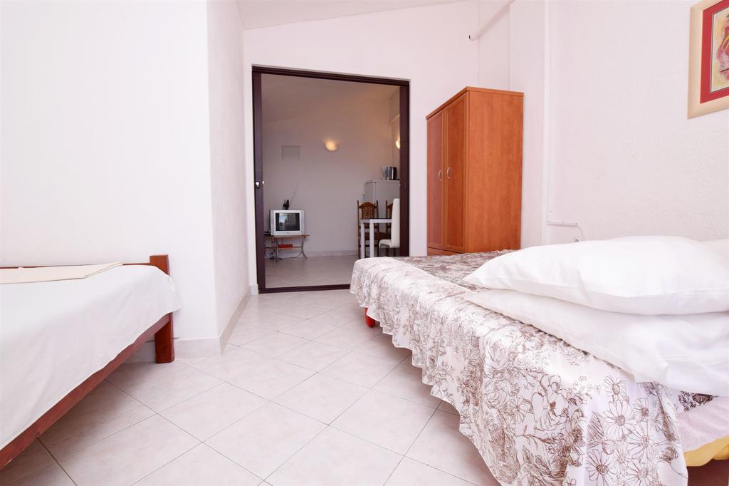 Apartments Dubravka Pisak Esterno foto